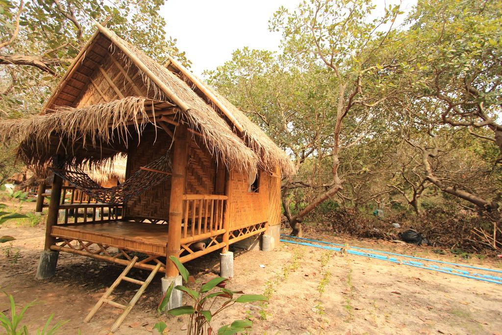 Chalee Tropicana Bungalow Koh Phayam Oda fotoğraf